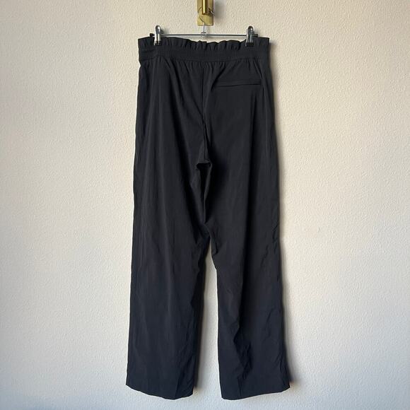 Athleta Trekkie Black High Rise Parachute Pant Size 6 - Picture 3 of 9